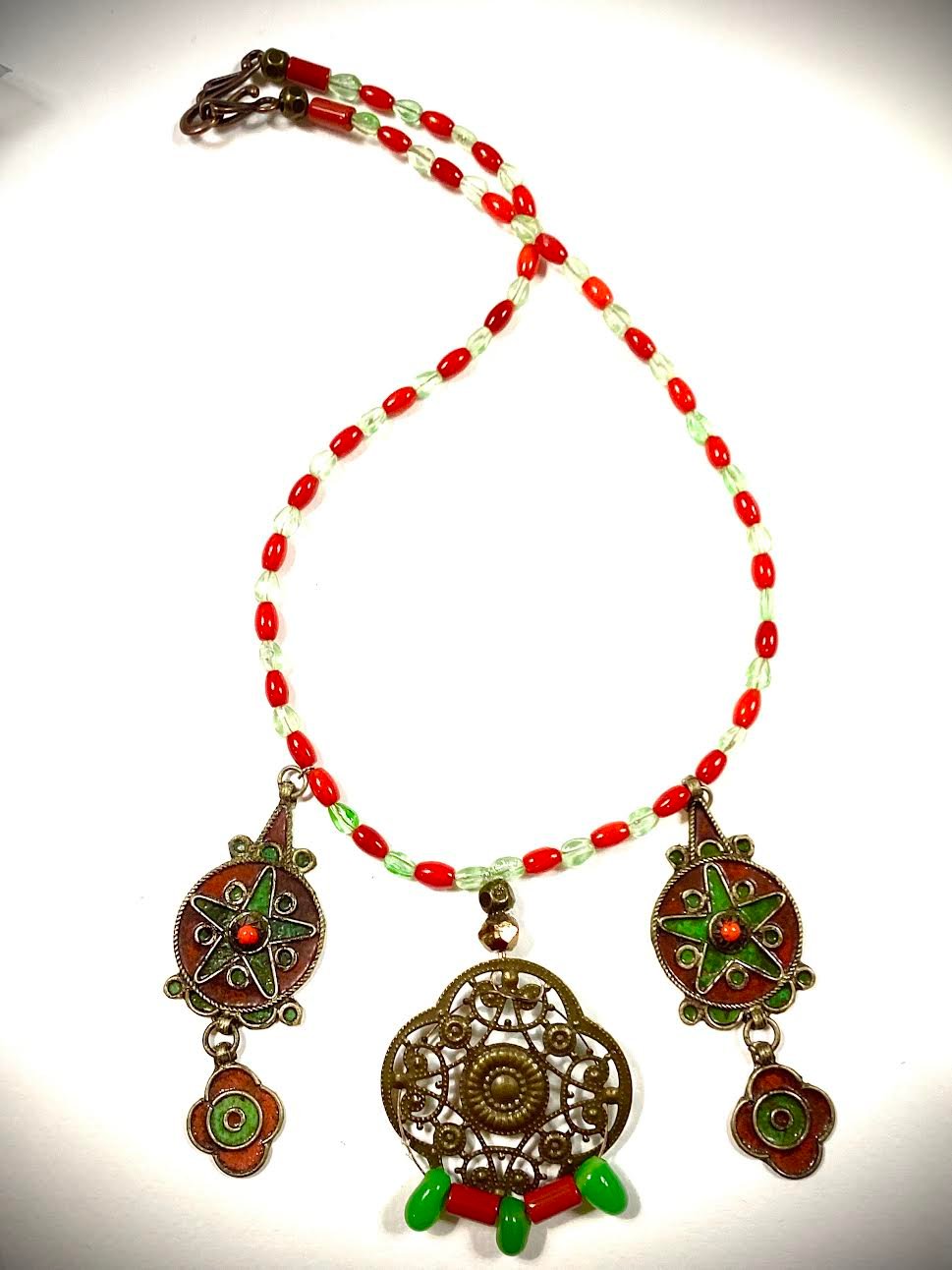 Red Family Vintage 3