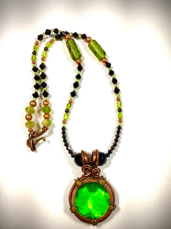 Copper-wired Peridot