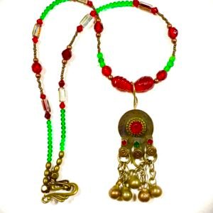 Red Family Vintage 14