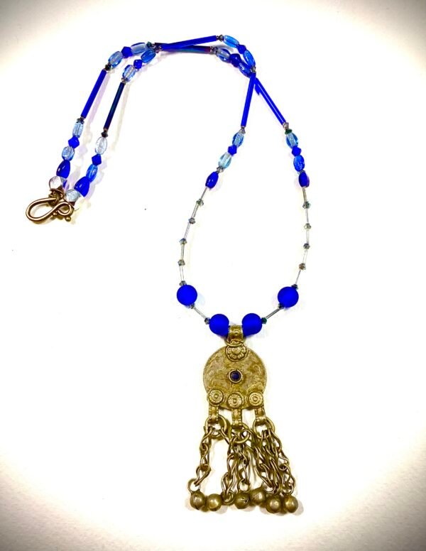 Blue Family Vintage 4